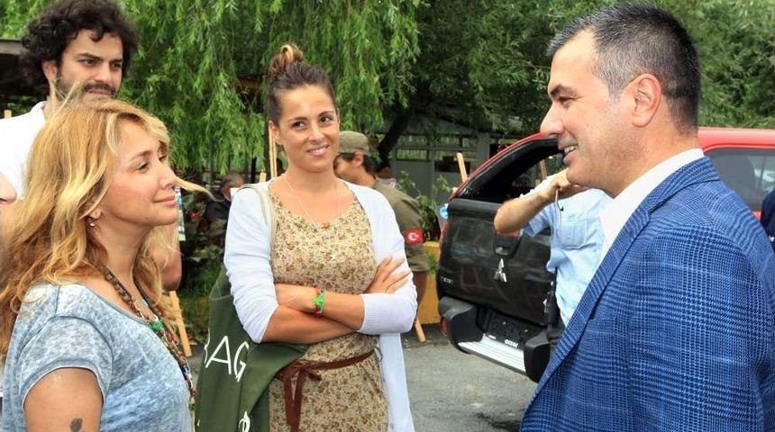 Ey&uuml;p&rsquo;te Doğa Ve Hayvan Kurtarma Timleri G&ouml;revde