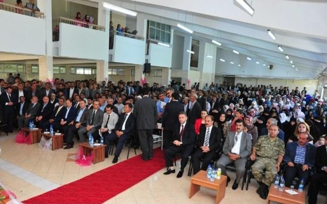 Erzurum Valisi Altıparmak: