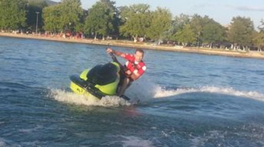 Dakikalarca imdat diye bağırdı