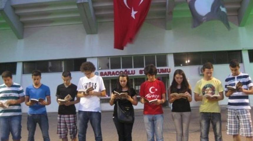 &Ouml;demişli Gen&ccedil;lerden 2 Saatlik Okuma Eylemi