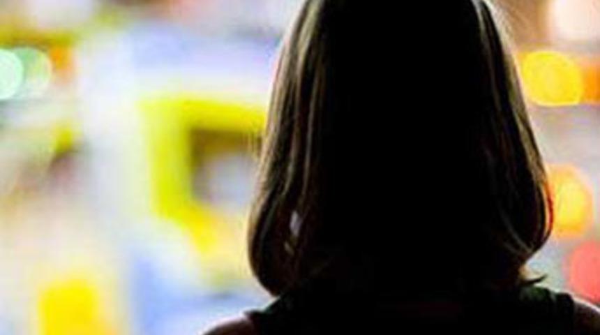 3 çocuk, 7 yaşındaki kıza tecavüz etti