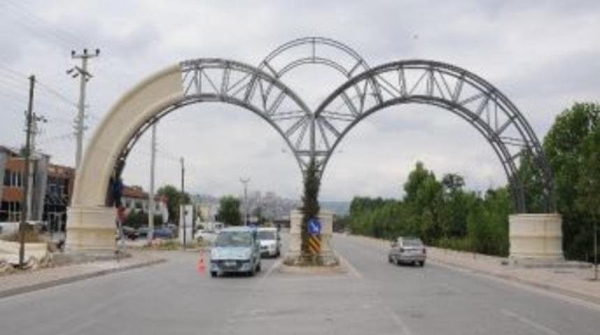 Başiskele'ye Modern Şehir Kapıları