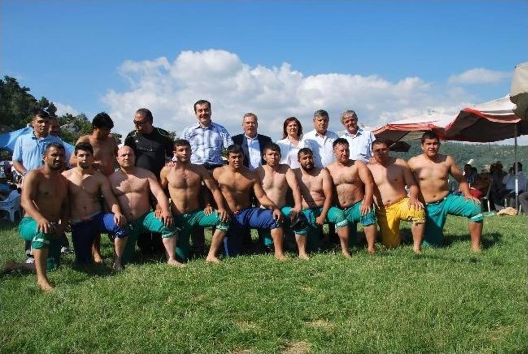 Yukarı Kayacık Geleneksel Kiraz Festivalinin 12'si Yapıldı