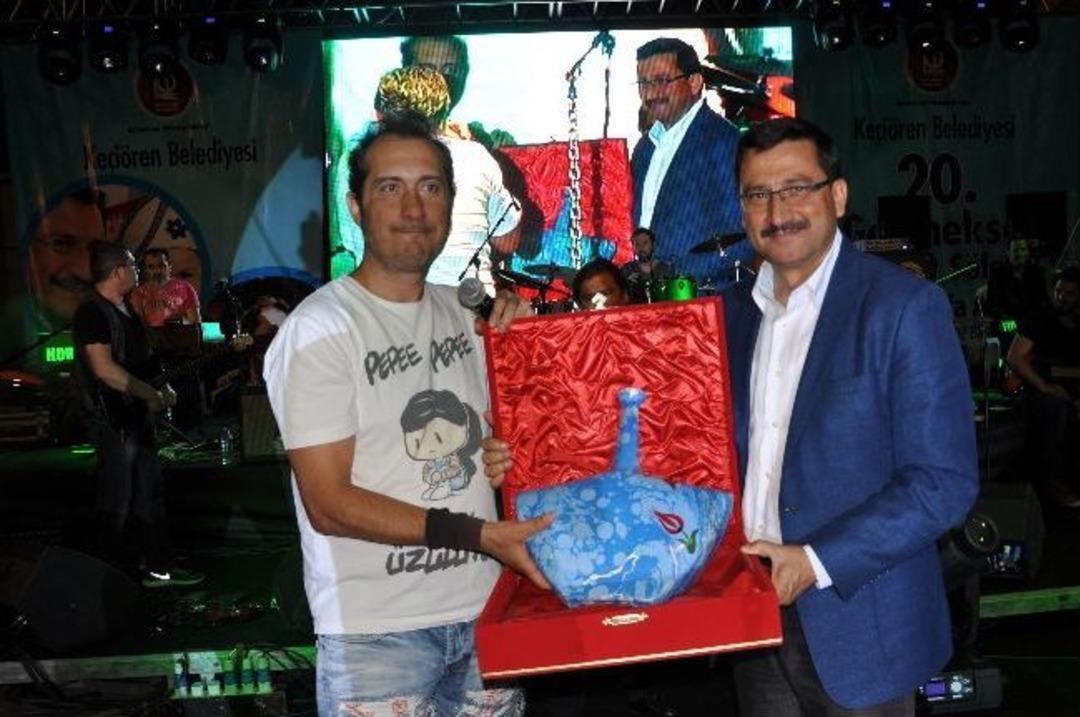 Kıra&ccedil;, Ke&ccedil;i&ouml;ren Geleneksel S&uuml;nnet Ş&ouml;leni'nde Sahne Aldı