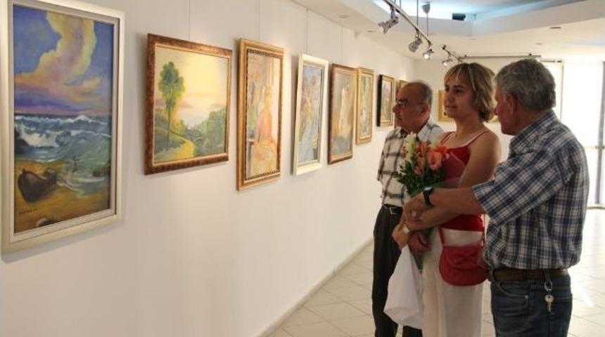 &Ccedil;ocuklar Da B&uuml;y&uuml;kler De Eserleriyle Beğeni Topladı