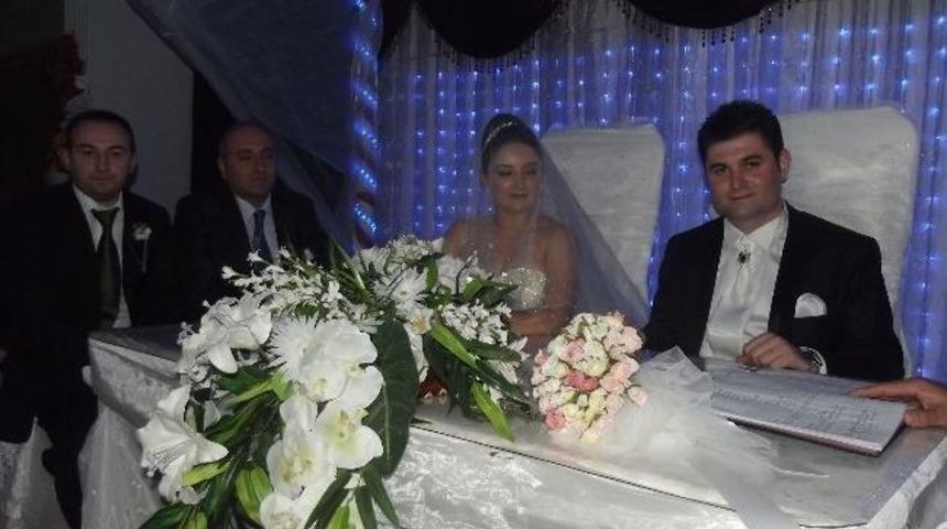 Kasar Ve Doğan Ailelerinin Mutlu G&uuml;n&uuml;