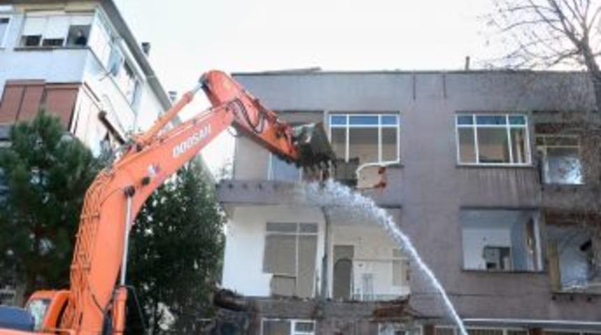 Riskli Evini Yenilemek &Ccedil;evre Ve Şehircilik Bakanlığı'na Konuşuyor