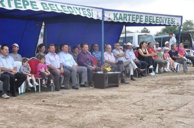 Kartepe Semalarını Model Uçaklar Renklendirdi