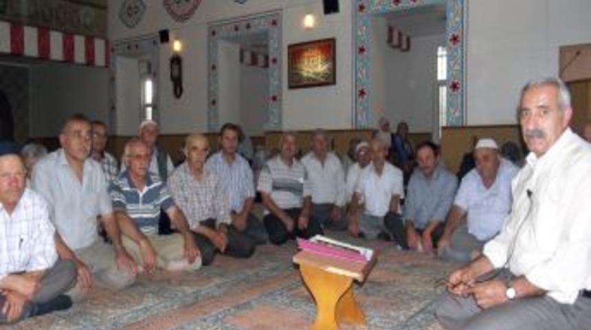 Hacı Adayları Eğitim Seminerlerinde Hac Heyecanını Yaşıyor