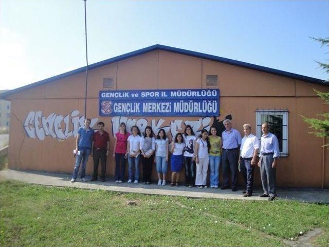 Gen&ccedil;ler Doğa Kampına Gitti 1