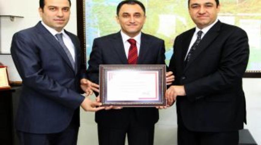 Royal Halı&rsquo;ya Vergi Teşekk&uuml;r&uuml;