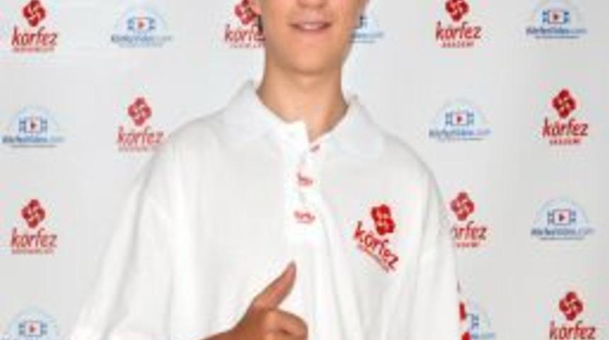 LYS T&uuml;rkiye 1'ncisi K&ouml;rfez Dershanesi'nden &Ccedil;ıktı