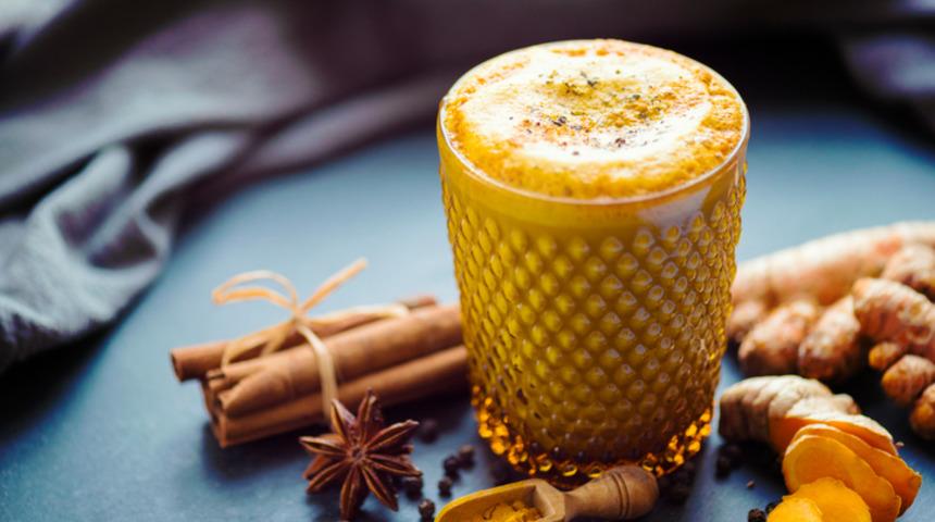 Uzak Doğu mutfağında yüzyıllardır kullanılıyor! Altın süt mucizesi kilo verdiriyor