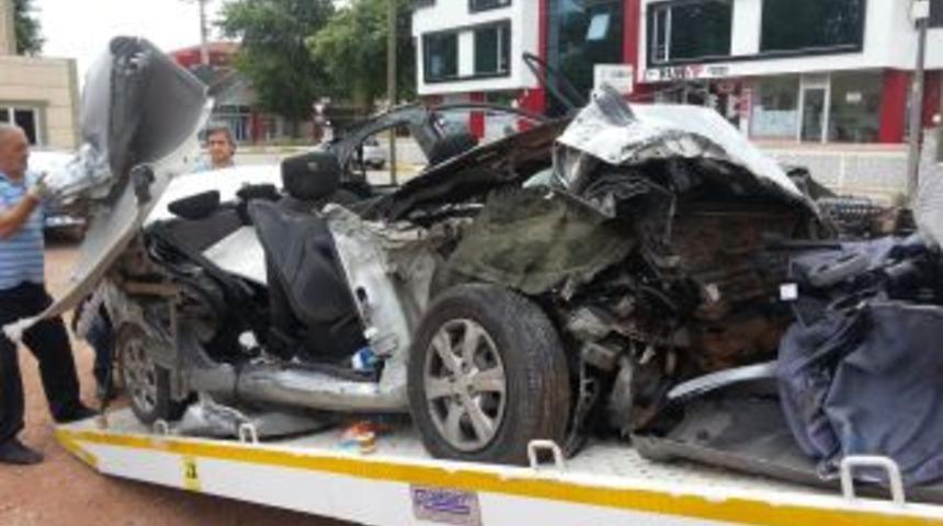 Kocaeli'nde Kaza: 1 &Ouml;l&uuml;, 3 Yaralı