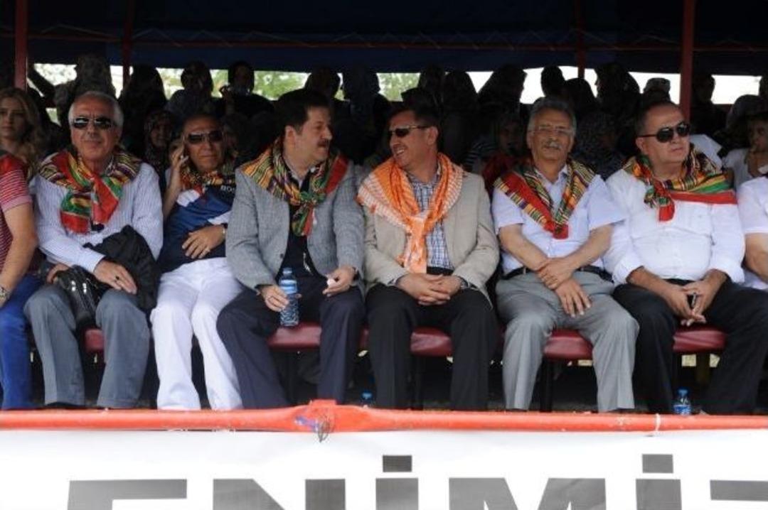 K&uuml;tahya'da Y&ouml;r&uuml;k Ve T&uuml;rkmen Ş&ouml;leni