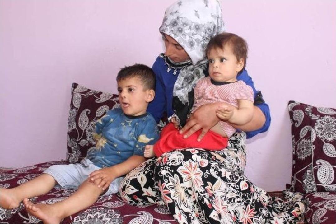 Siirt'te iki kardeşin yaptığı hareketler hayrete d&uuml;ş&uuml;r&uuml;yor