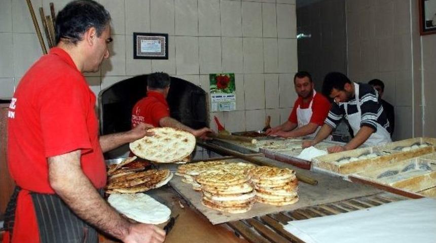 Aydın&rsquo;da Ramazan Pidesine Zam Yok