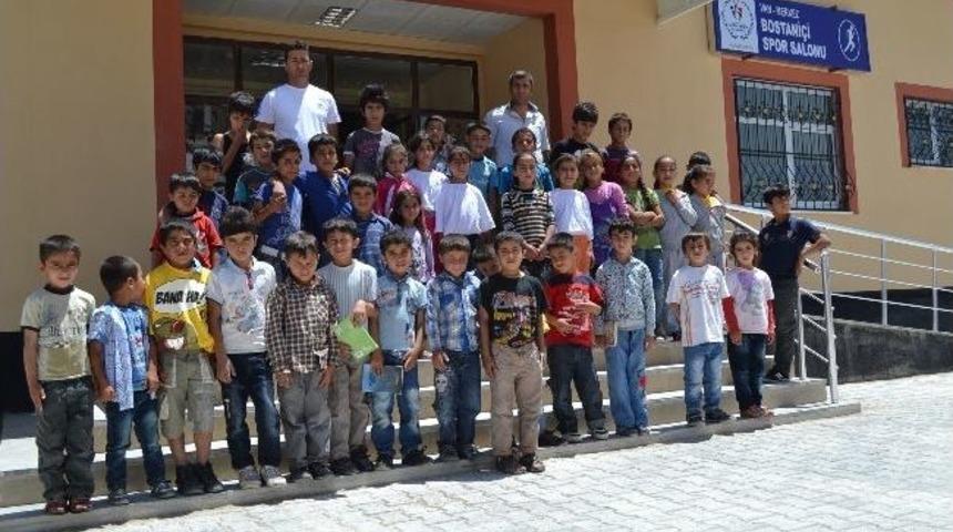 Van&rsquo;da Hentbol Branşına Yoğun İlgi