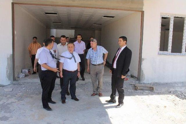 Ga&uuml;n Rekt&ouml;r&uuml; Coşkun, Fak&uuml;lte Binasında İncelme Yaptı 1