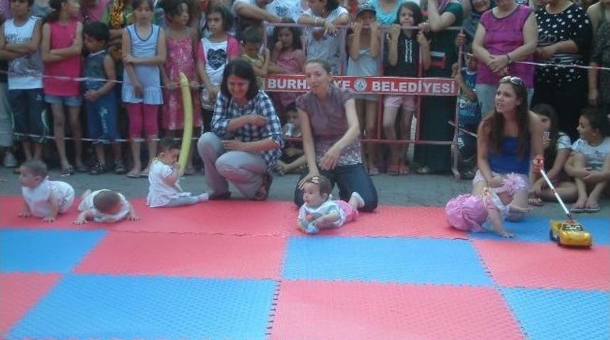 Burhaniye&rsquo;de Bebek Emekleme Yarışması Yapıldı