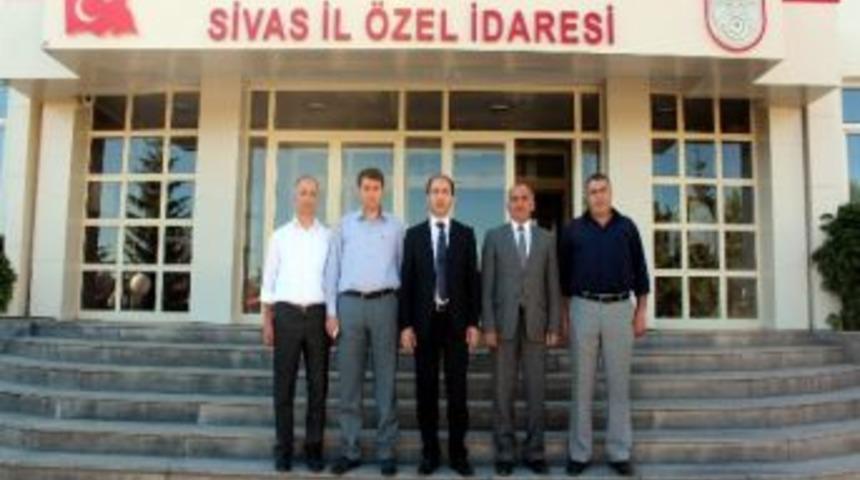 Vali Yardımcısı &Ccedil;ift&ccedil;i&rsquo;den, Ayhan&rsquo;a Veda Ziyareti