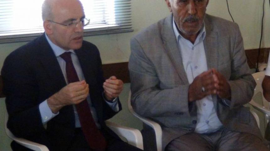 Bakan Şimşek, &Ccedil;etiz Ailesine Taziye Ziyaretinde Bulundu