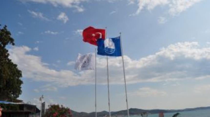 Burhaniye'nin 5 Plajına Mavi Bayrak