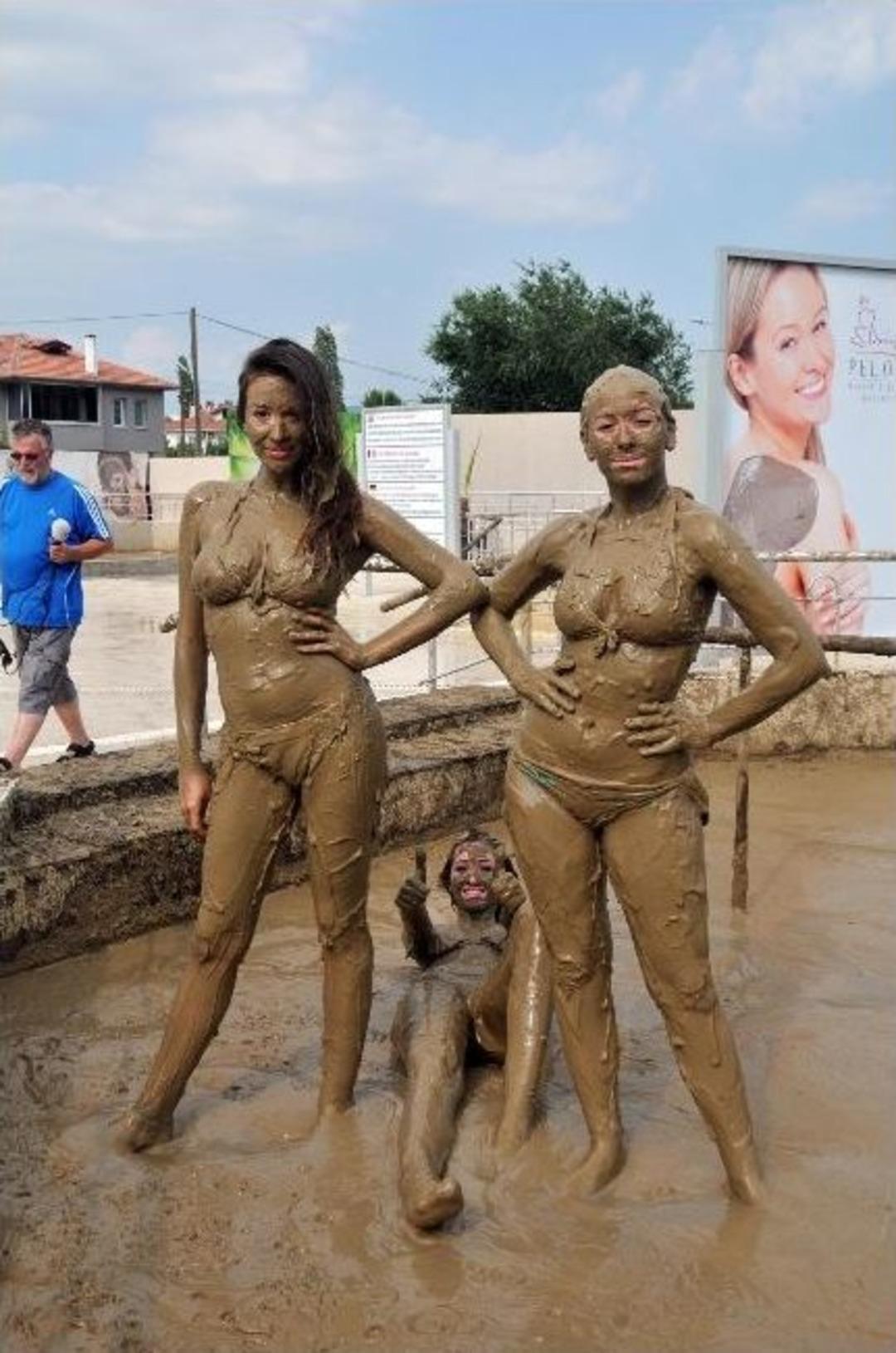 G&uuml;zelliklerine G&uuml;zellik Kattılar