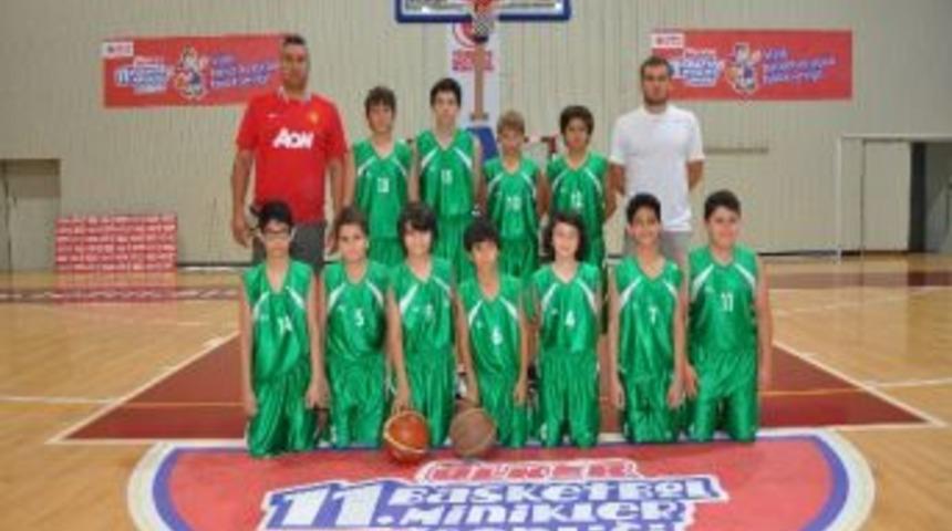 Basketbol Şenliği &Ouml;ğrencileri Kaynaştırdı