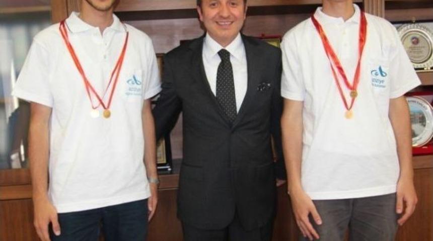 Başkan K&uuml;&ccedil;&uuml;kler, Lys Şampiyonları Ko&ccedil;ak Ve U&ccedil;ar&rsquo;ı Altınla &Ouml;d&uuml;llendirdi