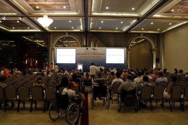 İzmir’de Uluslararası Spina Bifida Zirvesi