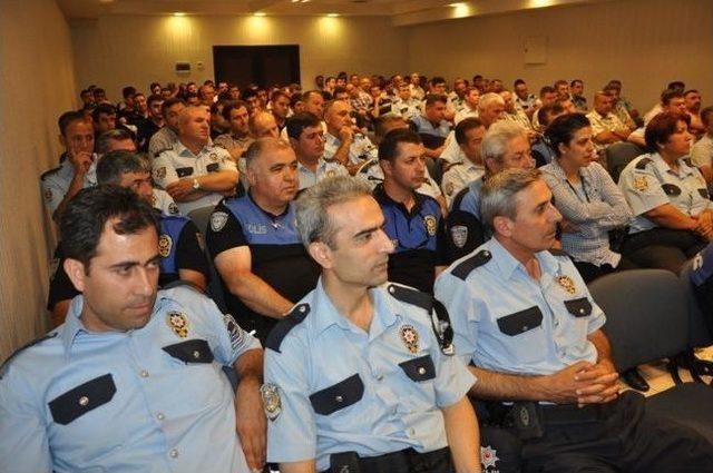 Emniyet Personeline ‘kalabalık Kontrolünde Etkili İletişim’ Semineri Verildi 1