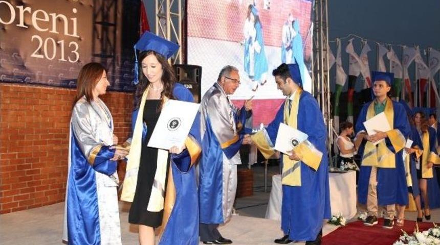 İyte'de Mezuniyet Heyecanı