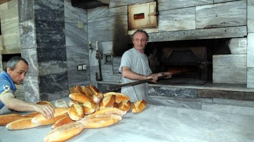 Ekmeği İle &Uuml;nl&uuml; Trabzon'un Kafası Karıştı