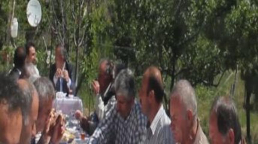 Pazaryolu İl&ccedil;e M&uuml;ft&uuml;l&uuml;ğ&uuml; Muhtarları Kahvaltıda Bir Araya Getirdi
