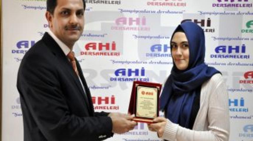 LYS 2013 Amasya Şampiyonları Ahi Dershanesi'nden