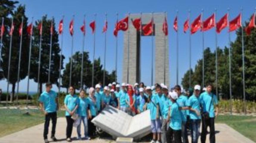 Sasonlu &Ouml;ğrenciler &Ccedil;anakkale'yi Gezdi