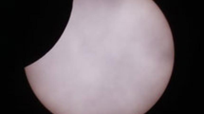 G&uuml;neş Tutulması Burcunuzu Nasıl Etkileyecek?