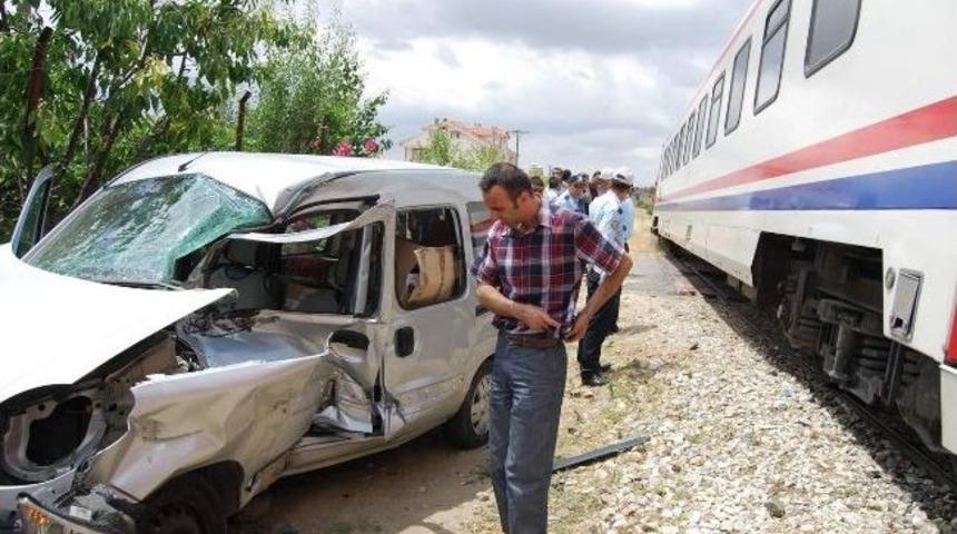 Eşme'de Tren Kazası; 1 Yaralı