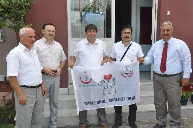 Soma'da 8 Okula Beyaz Bayrak