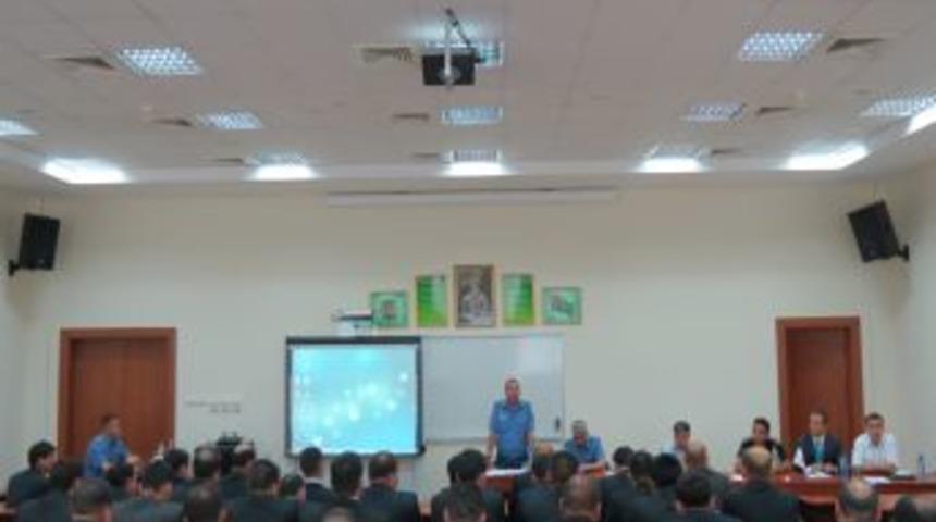 T&uuml;rkmen Polisine &Ccedil;evik Kuvvet Eğitimi Verildi