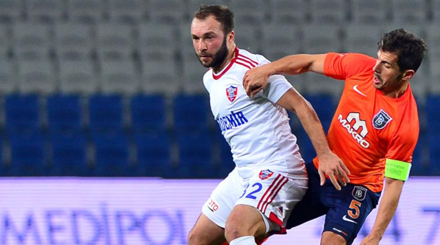 Başakşehir'in tecrübeli oyuncusu Emre Belözoğlu futbolu bırakıyor