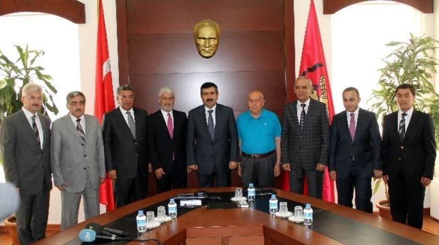 Vali Doğan: &ldquo;g&ouml;n&uuml;l Zenginliği &Ccedil;ok &Ouml;nemli&rdquo;