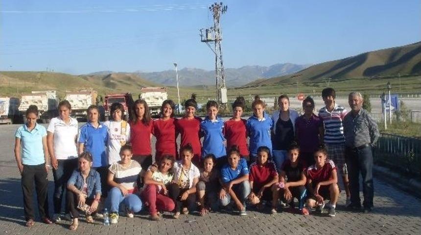 U-17 Gen&ccedil; Kızlar T&uuml;rkiye Şampiyonası