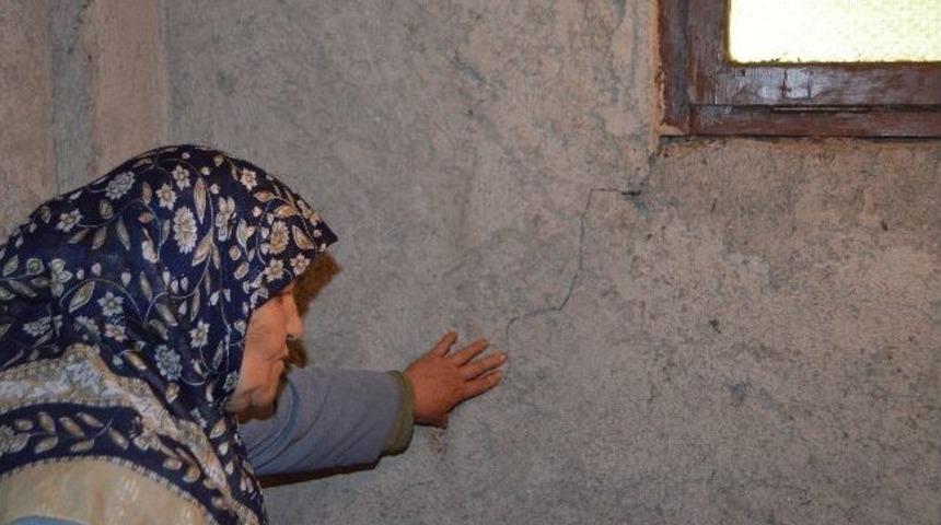 Tekkeşin, Zabıta&rsquo;nın Belediye Meclisi Kararını Uygulanmasını İstiyor