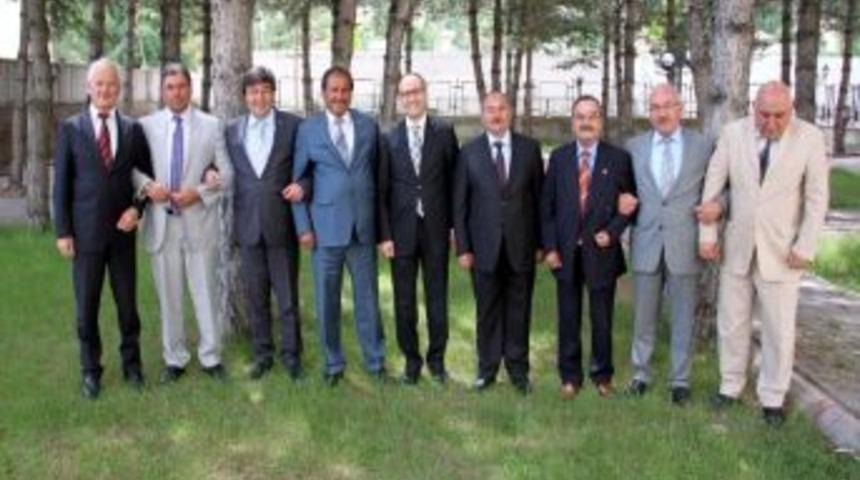 Pınarbaşı&rsquo;da Birlik Ve Beraberlik Mesajı