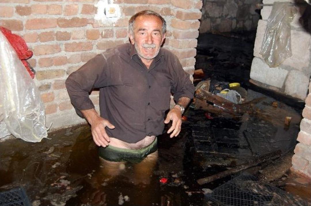 (&ouml;zel Haber) Sulama Kanalı Kabusları Oldu