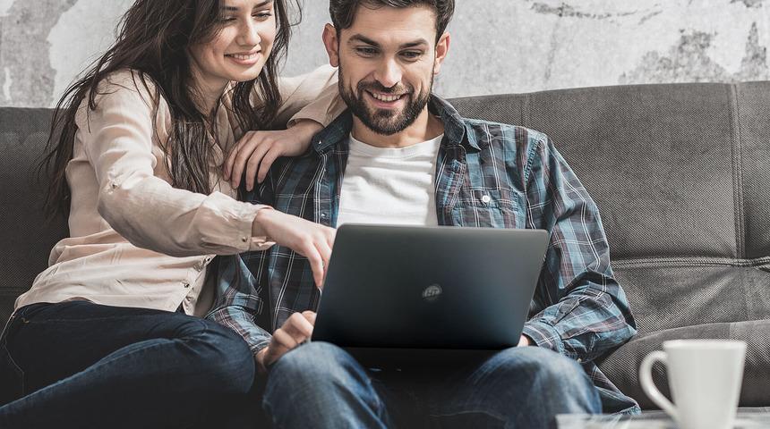 BİM coştu: Şimdi de 599 TL’ye bilgisayar satacak!