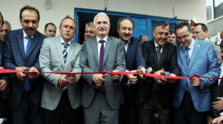 A&Uuml; Su &Uuml;r&uuml;nleri Fak&uuml;ltesi, Trabzon'daki Hizmet Binasını A&ccedil;tı