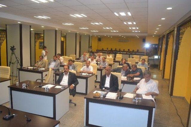 Belediye Meclisi nde Gerginlik Yaşandı 2